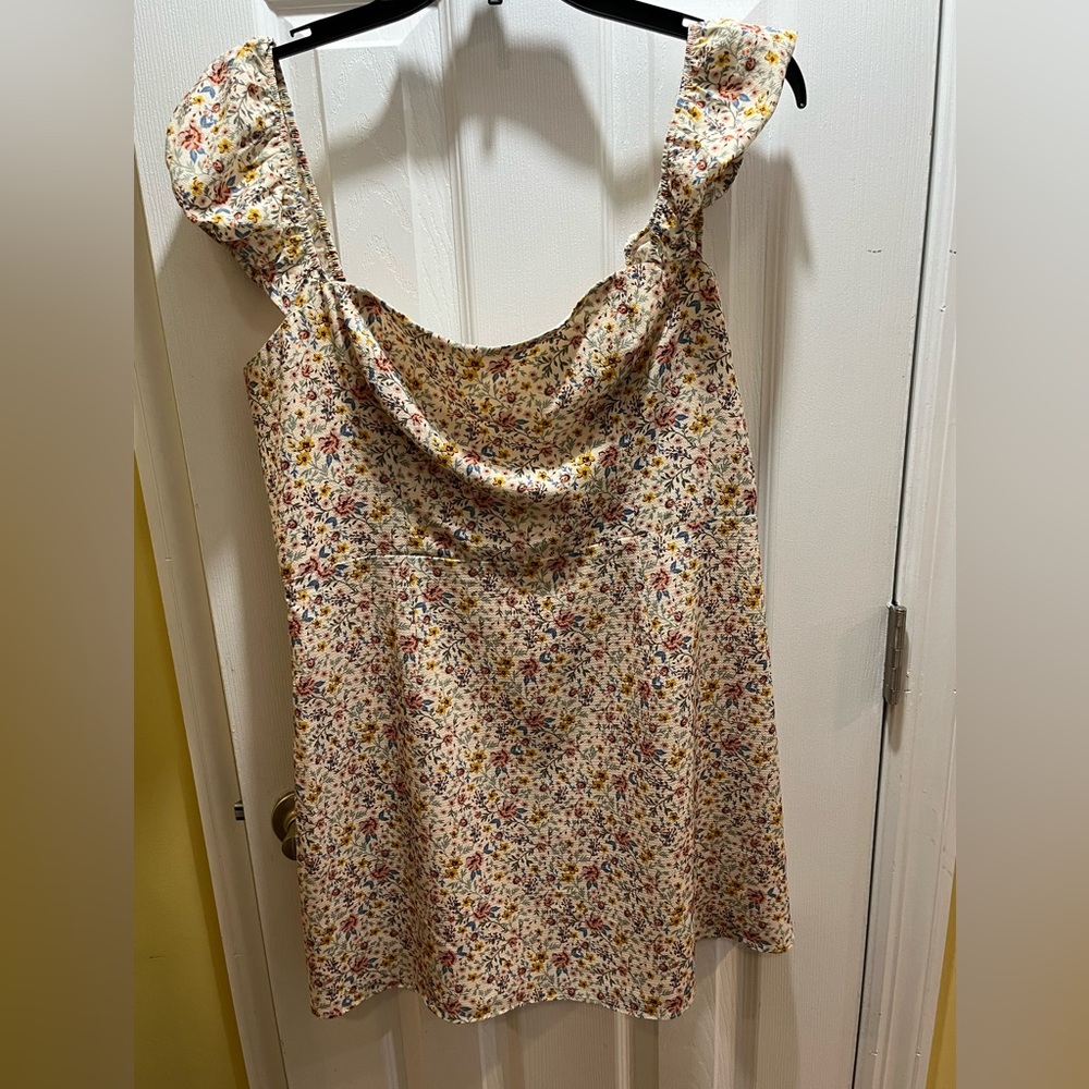 French Connection Cream/Tan Floral Dress Size 10